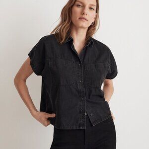 Madewell Denim Slanted-Yoke Crop Button-Up Shirt in Lunar Wash Size XS